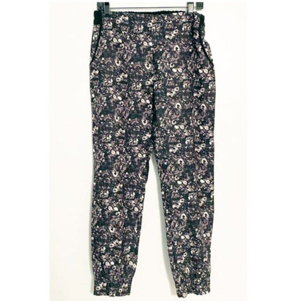 Red Saks Fifth Avenue Jogger Pant